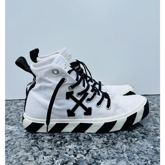 Off-White Men\'s Mid-Top Vulcanized Canvas Sneakers White/Black, Size 40 It main image 15